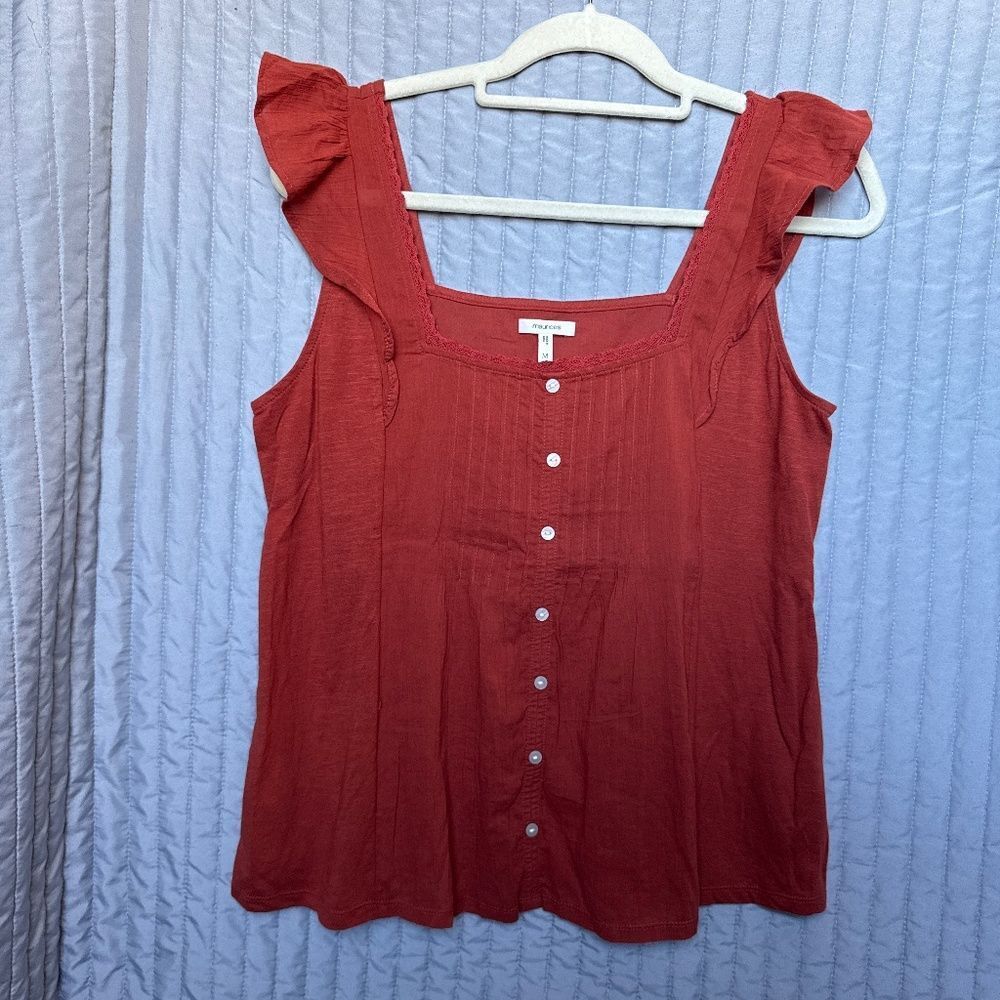Maurices top